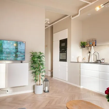 3f - In The Heart Of Apartment *