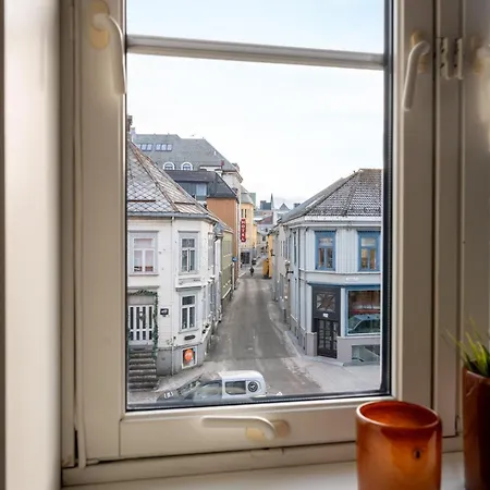 3f - In The Heart Of Trondheim